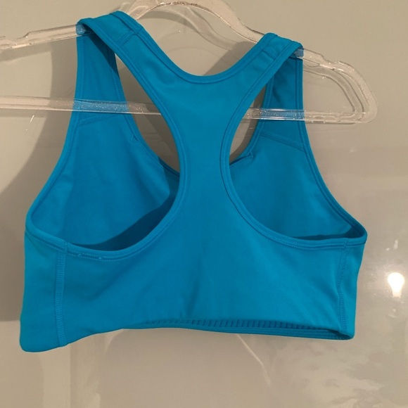 EUC Nike Women's Vibrant Blue Sports Bra size Medium - Picture 2 of 4